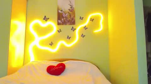 CutieOlga online show from December 15, 4:50 am