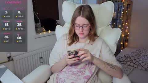 Alice  online show from November 17, 7:09 am