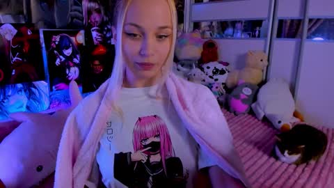 Snapshot of cuttie_ponyy chatting on September 27, 8:27 pm Nora online show from September 27, 8:27 pm