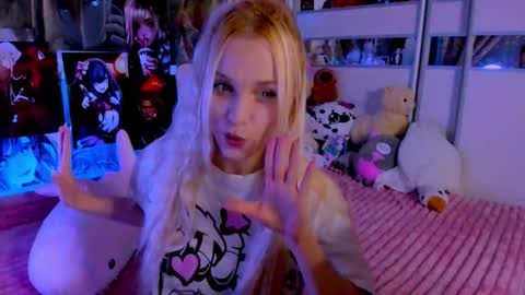 Snapshot of cuttie_ponyy chatting on September 23, 8:29 pm Nora online show from September 23, 8:29 pm