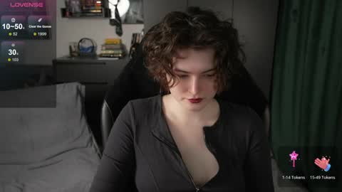 Helen Blossom online show from April 26, 2:15 pm