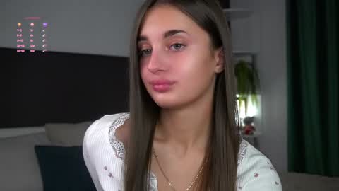 Isabella online show from February 26, 1:14 am