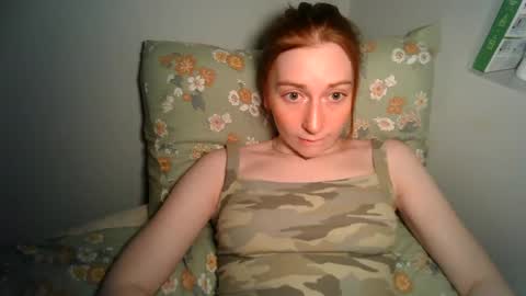 Snapshot of daddysdollhouse chatting on March 9, 4:16 am Saoirse online show from March 9, 4:16 am