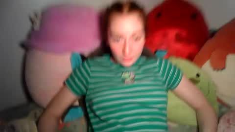Snapshot of daddysdollhouse chatting on December 13, 3:49 am Saoirse online show from December 13, 3:49 am