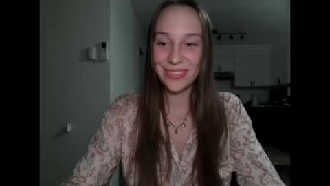 Snapshot of daddysssgoodgirl chatting on October 12, 6:27 am daddys good girl online show from October 12, 6:27 am