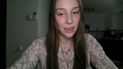 Snapshot of daddysssgoodgirl chatting on October 11, 6:18 am daddys good girl online show from October 11, 6:18 am
