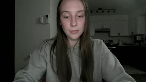 Snapshot of daddysssgoodgirl chatting on October 5, 6:07 am daddys good girl online show from October 5, 6:07 am