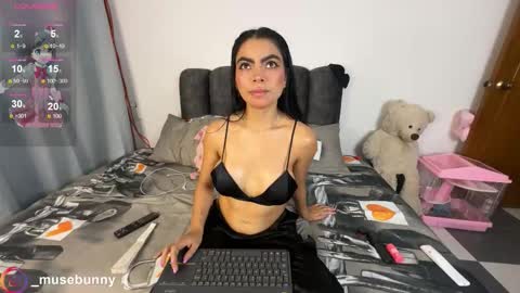 Sophie online show from March 8, 2:04 am