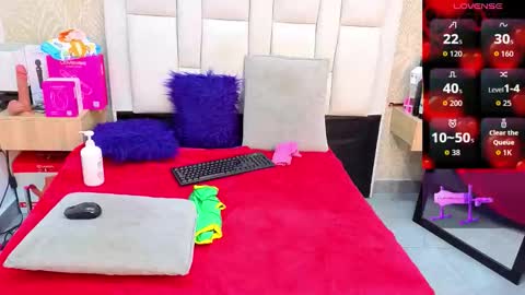 daffnelewis online show from March 14, 12:50 pm