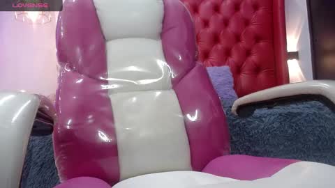 Snapshot of dafne_10 chatting on September 25, 10:18 pm dafne online show from September 25, 10:18 pm