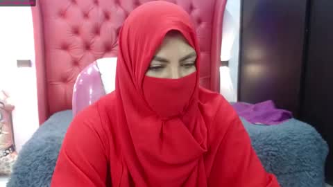 Snapshot of dafne_10 chatting on October 16, 12:46 am dafne online show from October 16, 12:46 am