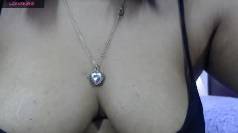Snapshot of dafne_10 chatting on December 17, 2:11 pm dafne online show from December 17, 2:11 pm