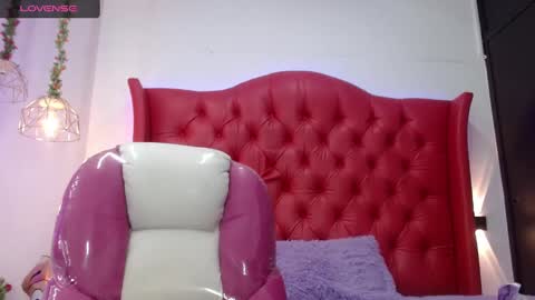 Snapshot of dafne_10 chatting on December 18, 4:39 pm dafne online show from December 18, 4:39 pm