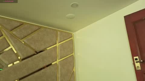 Dahiana  online show from April 26, 2:26 pm