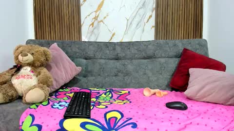 dahianaroa online show from March 4, 12:34 pm