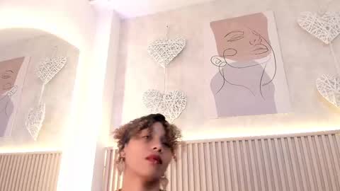 Snapshot of daiana_curly chatting on September 16, 11:46 pm Daiana online show from September 16, 11:46 pm