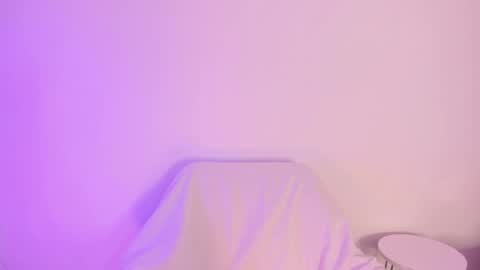 Snapshot of daiana_curly chatting on March 4, 1:17 pm Daiana online show from March 4, 1:17 pm