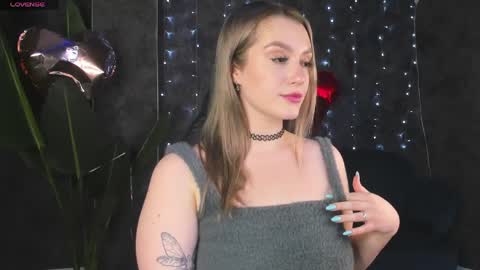 Viickie online show from March 24, 9:25 am