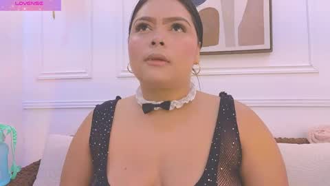 Daisy Price online show from April 22, 10:01 am