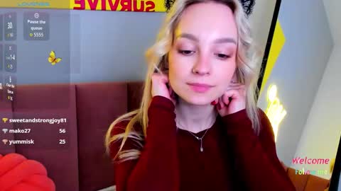 daisymellifluous online show from March 9, 2:15 am