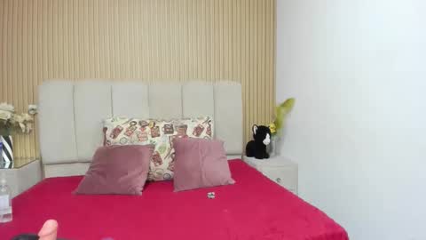 DaisysWalker online show from April 27, 12:57 pm