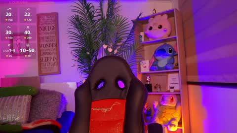 dakotaa online show from April 22, 4:48 pm