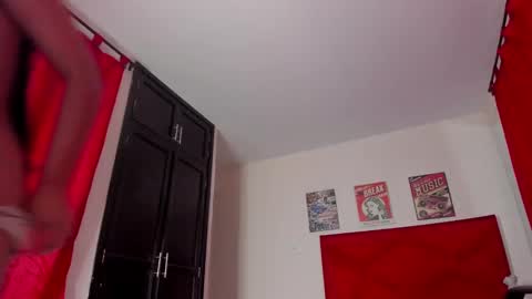 Snapshot of dakotaholand chatting on March 3, 5:26 am dakotaholand online show from March 3, 5:26 am