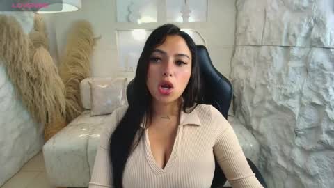 Dakotha  online show from April 28, 3:21 am