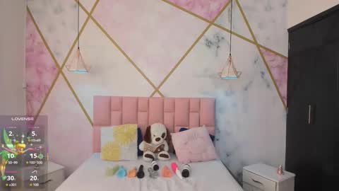 Liz online show from October 18, 7:04 pm