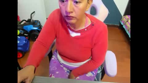 daleska_delicious1 online show from October 4, 5:06 pm