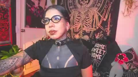 dalia_vorhees online show from June 19, 2:05 am