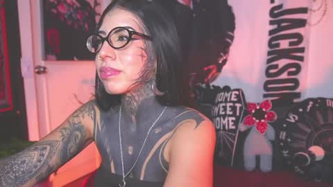 dalia_vorhees online show from April 21, 1:42 am