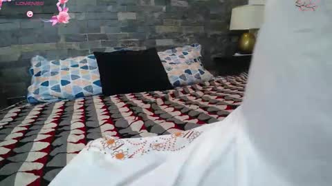 dalia dubey online show from December 3, 10:06 am