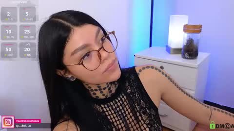Snapshot of daliapunkt chatting on February 25, 6:44 pm Dalia online show from February 25, 6:44 pm