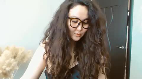 Snapshot of dalidayes chatting on February 22, 6:50 am Dali online show from February 22, 6:50 am