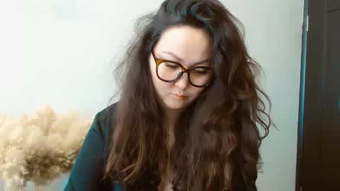 Snapshot of dalidayes chatting on January 13, 7:00 am Dali online show from January 13, 7:00 am