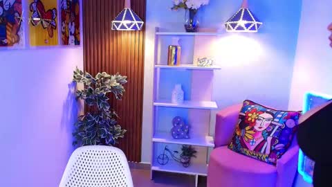 Dalila  online show from October 17, 6:11 pm