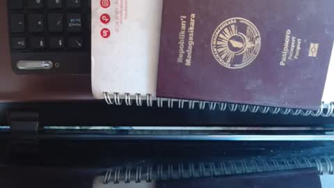 dallyarose online show from February 23, 6:57 am