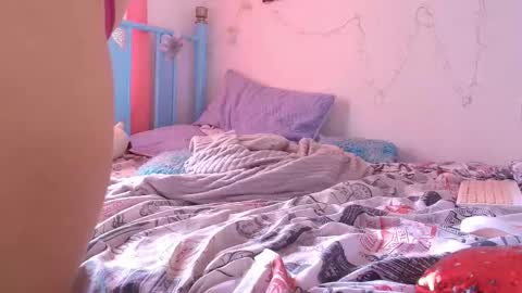 damn_milaa online show from January 15, 6:58 pm