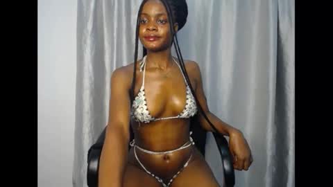 leah online show from March 4, 7:09 pm