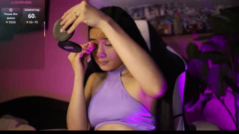 danaa_rouse online show from January 7, 10:13 pm