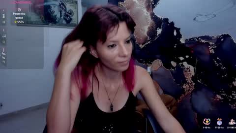 Snapshot of danaarey chatting on February 3, 11:31 am Danaa Rey online show from February 3, 11:31 am