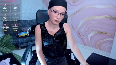 Snapshot of danaarey chatting on March 1, 11:39 am Danaa Rey online show from March 1, 11:39 am