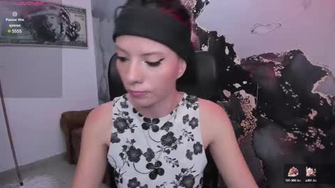 Snapshot of danaarey chatting on February 26, 11:43 am Danaa Rey online show from February 26, 11:43 am
