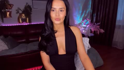 DanaMiers online show from April 25, 5:43 am