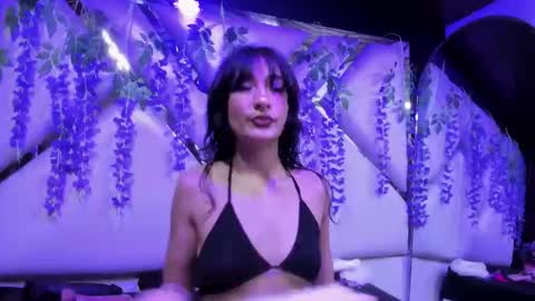 dani_dream online show from April 25, 4:15 pm