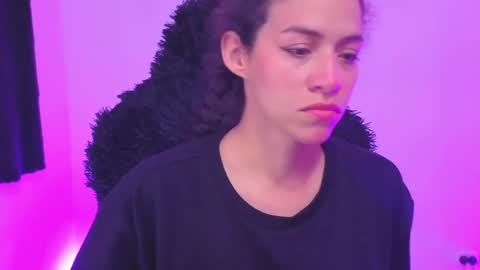 daniela_rivasthl online show from April 24, 4:48 am