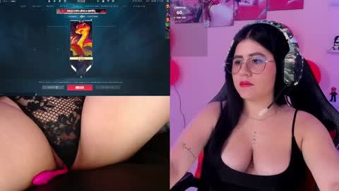 Snapshot of danielamendez__ chatting on February 13, 1:15 pm Dani online show from February 13, 1:15 pm