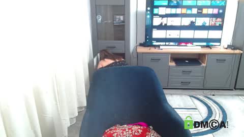 JessicaWhite online show from January 8, 9:02 am