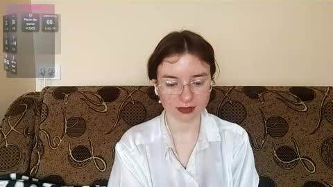 Mia online show from March 4, 7:26 am